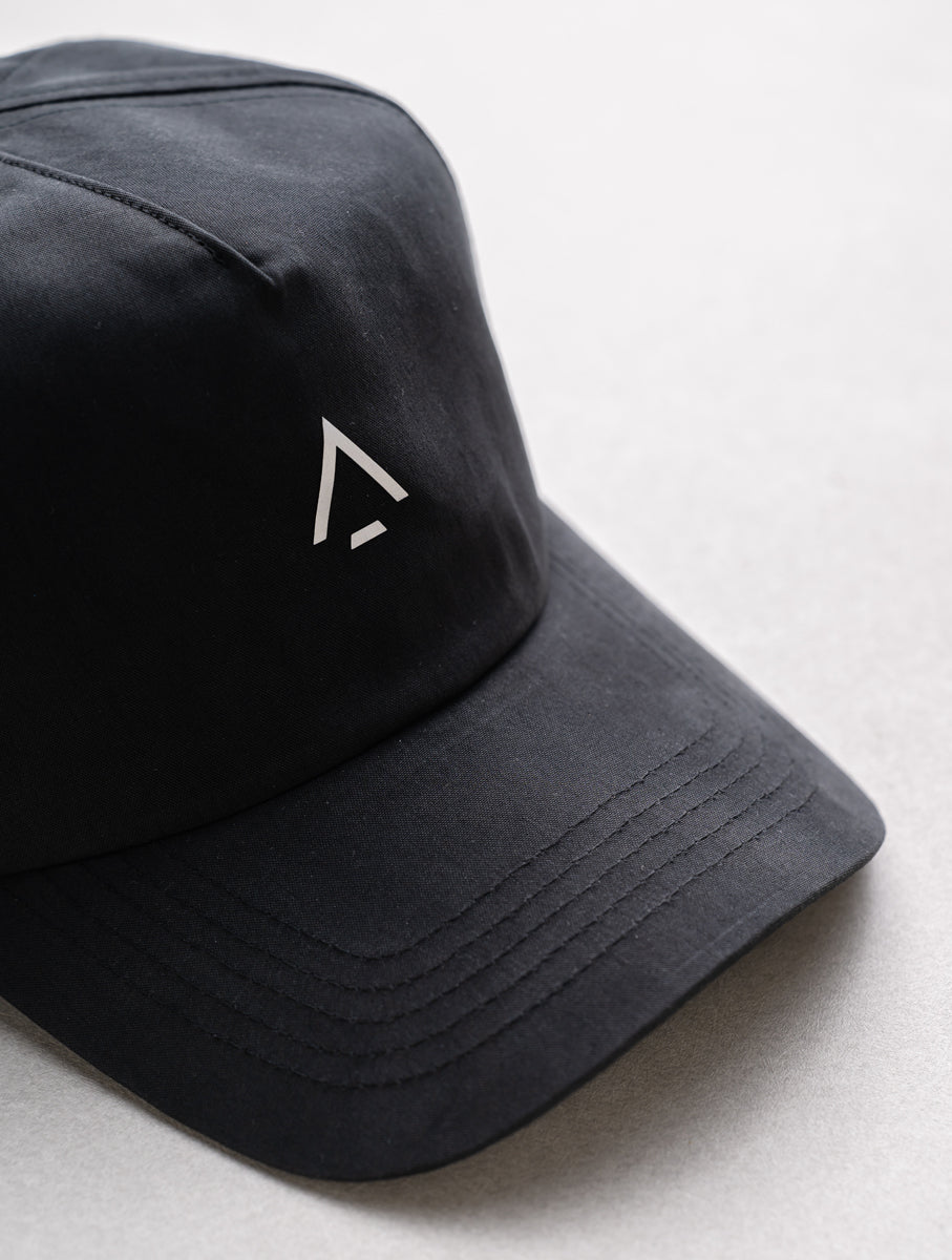 AR-0005-B N/C CAP [REFLECTOR LOGO]