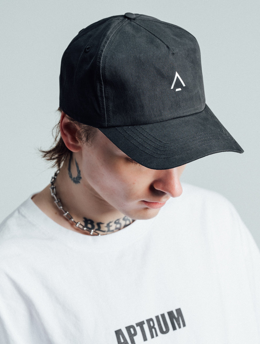 AR-0005-B N/C CAP [REFLECTOR LOGO]