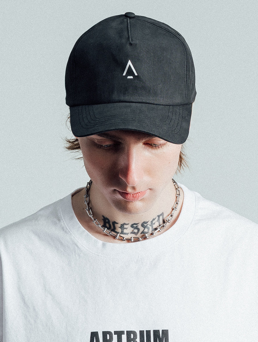 AR-0005-B N/C CAP [REFLECTOR LOGO]